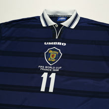 Load image into Gallery viewer, 1998/00 Collins #11 Scotland Vintage Umbro Home Football Shirt (XL) 1998 WC3
