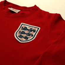 Load image into Gallery viewer, 1966 Hurst #10 England Retro Umbro World Cup 66 L/S Away Football Shirt (S/M)5
