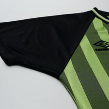 Load image into Gallery viewer, 1998/99 Manchester United Vintage Umbro Training Shirt (M/L)6
