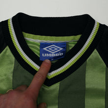 Load image into Gallery viewer, 1998/99 Manchester United Vintage Umbro Training Shirt (M/L)9
