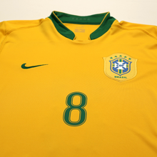 Load image into Gallery viewer, 2006/08 Kaka #8 Brazil Vintage Nike World Cup 06 Home Football Shirt (M)3
