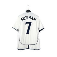 Load image into Gallery viewer, 2001/03 Beckham #7 England Vintage Umbro Home Greece Football Shirt (XL)1
