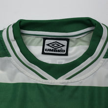 Load image into Gallery viewer, 1999/01 Viduka #36 Celtic Vintage Umbro Home Football Shirt (M)15
