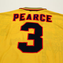 Load image into Gallery viewer, 1995/97 Pearce #3 Nottingham Forest Vintage Away Football Shirt (L)9

