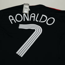 Load image into Gallery viewer, 2021/22 Ronaldo #7 Manchester United adidas Teamgeist Football Shirt (S/M) BNWT10
