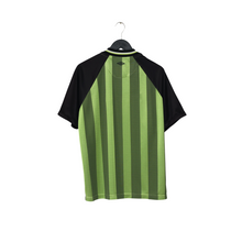 Load image into Gallery viewer, 1998/99 Manchester United Vintage Umbro Training Shirt (M/L)1
