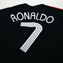 Load image into Gallery viewer, 2021/22 Ronaldo #7 Manchester United adidas Teamgeist Football Shirt (L)9
