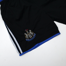 Load image into Gallery viewer, 1999/01 Newcastle United Vintage adidas Home Kit Football Shorts (S) 32" Waist2
