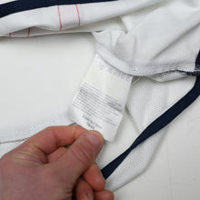 Load image into Gallery viewer, 2001/03 BECKHAM #7 England Vintage Umbro Home Greece Football Shirt (XL) 2002 WC15
