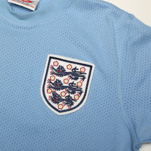 Load image into Gallery viewer, 1970 Bobby Moore #6 England Retro Umbro Third Football Shirt (M/L)6
