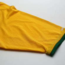 Load image into Gallery viewer, 2000/02 Roberto Carlos #6 Brazil Vintage Nike Home Football Shirt (S/M)6
