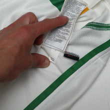 Load image into Gallery viewer, 2006/08 Nakamura #25 Celtic Vintage Nike European 4th Football Shirt (M)17
