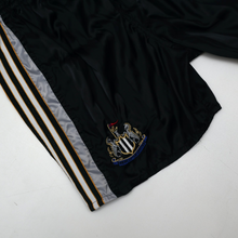Load image into Gallery viewer, 1997/99 Newcastle United Vintage adidas Home Kit Football Shorts (M) 32" Waist3
