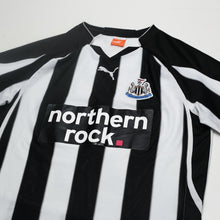 Load image into Gallery viewer, 2010/11 Ben Arfa #37 Newcastle United Vintage PUMA LS Home Football Shirt (M)2
