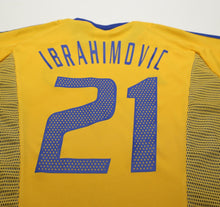 Load image into Gallery viewer, 2002/03 IBRAHIMOVIC #21 Sweden Vintage adidas WC 02 Home Football Shirt (XL)
