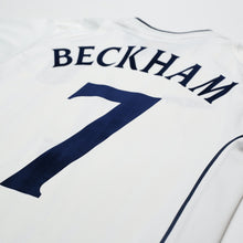 Load image into Gallery viewer, 2001/03 Beckham #7 England Vintage Umbro Home Greece Football Shirt (S) WC 200211
