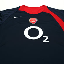 Load image into Gallery viewer, 2004/05 Arsenal Vintage Nike Total 90 Football Training Shirt Top (XXL)3
