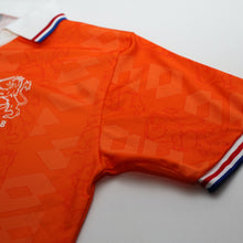 Load image into Gallery viewer, 1994 Bergkamp #10 Holland Vintage Lotto Home Football Shirt (M) Netherlands6
