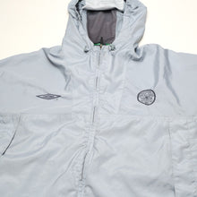 Load image into Gallery viewer, 2003/04 Celtic Vintage Umbro Football Hooded Track Jacket (XXL)2
