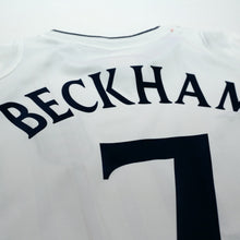 Load image into Gallery viewer, 2001/03 Beckham #7 England Vintage Umbro Home Greece Football Shirt (XL)16
