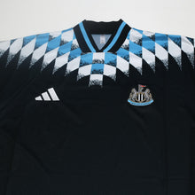 Load image into Gallery viewer, 2026/27 Newcastle United Retro adidas Stadium Jersey Shirt (M)2
