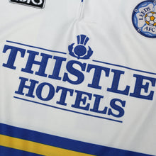Load image into Gallery viewer, 1993/95 Speed #11 Leeds United Vintage ASICS Home Football Shirt (XXL)6
