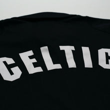 Load image into Gallery viewer, 1998/99 Celtic Vintage Umbro Football Training Shirt (M)11
