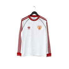 Load image into Gallery viewer, 1991 Sharpe #11 Manchester United L/S adidas Cup Winners Cup Football Shirt (S)1
