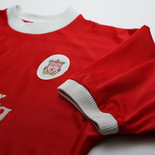 Load image into Gallery viewer, 1998/00 Gerrard #28 Liverpool Vintage Reebok Home Football Shirt (L) 42/445
