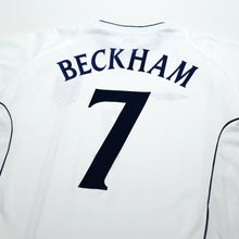 Load image into Gallery viewer, 2001/03 BECKHAM #7 England Vintage Umbro Home Greece Football Shirt (L)10
