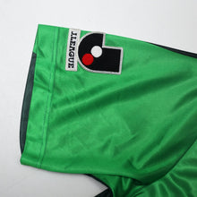 Load image into Gallery viewer, 1995/96 Verdy Kawasaki Vintage Mizuno Home Football Shirt (M)6
