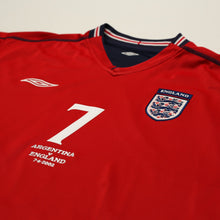 Load image into Gallery viewer, 2002/04 Beckham #7 England Vintage Umbro Away Football Shirt (M) Argentina WC4
