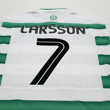 Load image into Gallery viewer, 2003/04 Larsson #7 Celtic Vintage Umbro European Home Football Shirt (M)9
