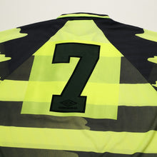 Load image into Gallery viewer, 1996/97 Di Canio #7 Celtic Vintage Umbro Away Football Shirt (L/XL)8
