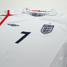 Load image into Gallery viewer, 2005/07 Beckham #7 England Vintage Umbro Home Football Shirt (L) WC 20064
