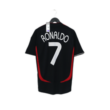 Load image into Gallery viewer, 2021/22 Ronaldo #7 Manchester United adidas Teamgeist Football Shirt (S/M) BNWT0
