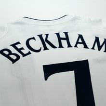 Load image into Gallery viewer, 2001/03 Beckham #7 England Vintage Umbro Home Greece Football Shirt (M)13
