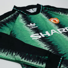 Load image into Gallery viewer, 1990/92 Schmeichel #1 Manchester United adidas Originals Football Shirt (M)6
