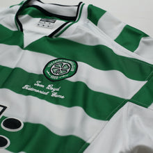 Load image into Gallery viewer, 2001 Moravcik #10 Celtic Umbro Home Football Shirt (XL) Tom Boyd Testimonial5

