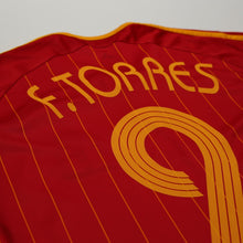 Load image into Gallery viewer, 2006/08 F. Torres #9 Spain Vintage adidas Home Football Shirt (L) World Cup 200614
