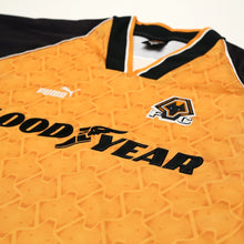Load image into Gallery viewer, 1996/98 Wolverhampton Wanderers Vintage PUMA Home Football Shirt (L) Wolves3
