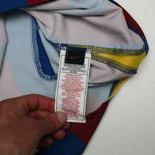 Load image into Gallery viewer, 2005/06 Ronaldinho #10 Barcelona Vintage Nike Home Football Shirt (M)18
