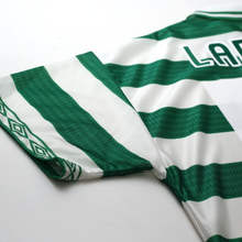 Load image into Gallery viewer, 1997/99 Larsson #7 Celtic Vintage Umbro Home Football Shirt (XL)13
