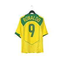 Load image into Gallery viewer, 2004/06 Ronaldo #9 Brazil Vintage Nike Home Football Shirt (L) Total 900
