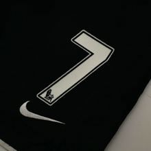Load image into Gallery viewer, 2007/09 Ronaldo #7 Manchester United Vintage Nike Home Football Shorts (S) 28/304
