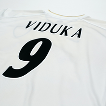 Load image into Gallery viewer, 2000/02 Viduka #9 Leeds United Vintage Nike Home Football Shirt (L)12
