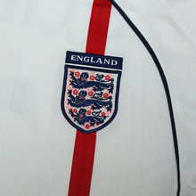 Load image into Gallery viewer, 2001/03 Beckham #7 England Vintage Umbro Home Greece Football Shirt (M)7
