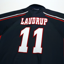 Load image into Gallery viewer, 1997/98 Michael Laudrup #11 Ajax Vintage Umbro Away Football Shirt (L/XL)10
