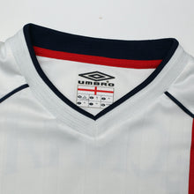 Load image into Gallery viewer, 2001/03 Beckham #7 England Vintage Umbro Home Greece Football Shirt (XL)15
