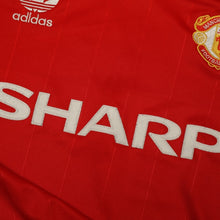 Load image into Gallery viewer, 1983/84 Robson #7 Manchester United adidas Originals Home Football Shirt (S/M)7
